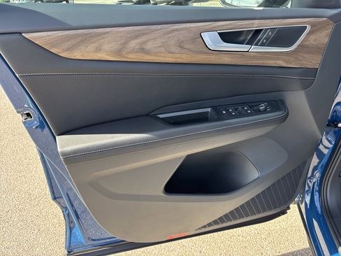 New 2026 Volkswagen Atlas SE image 11