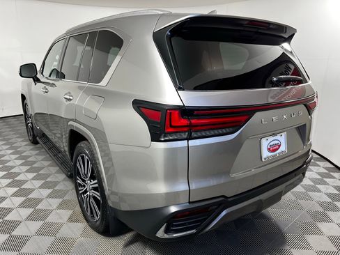 Used 2024 Lexus LX 600 4WD w/ Luxury Package image 7