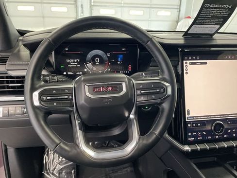 Certified 2025 GMC Acadia Elevation image 32