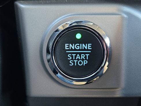 Certified 2022 Ford F150 XLT w/ Equipment Group 302A High image 23