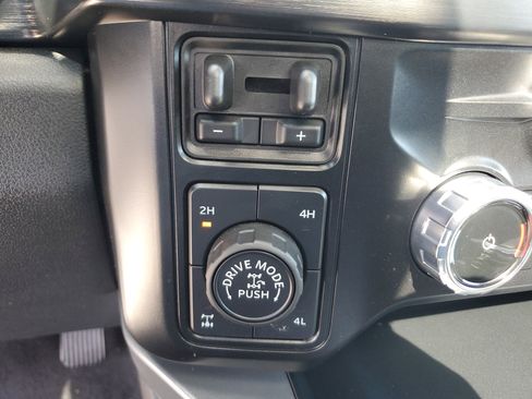 Used 2025 Ford F250 Lariat w/ Lariat Ultimate Package image 29