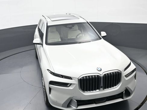 Used 2025 BMW X7 xDrive40i w/ Executive Package AWD/4WD image 31
