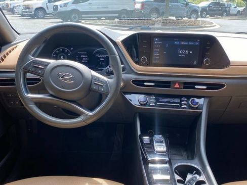Used 2020 Hyundai Sonata SEL w/ Premium Package FWD image 8