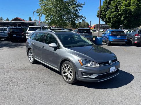 Used 2017 Volkswagen Golf Alltrack SEL AWD/4WD image 7