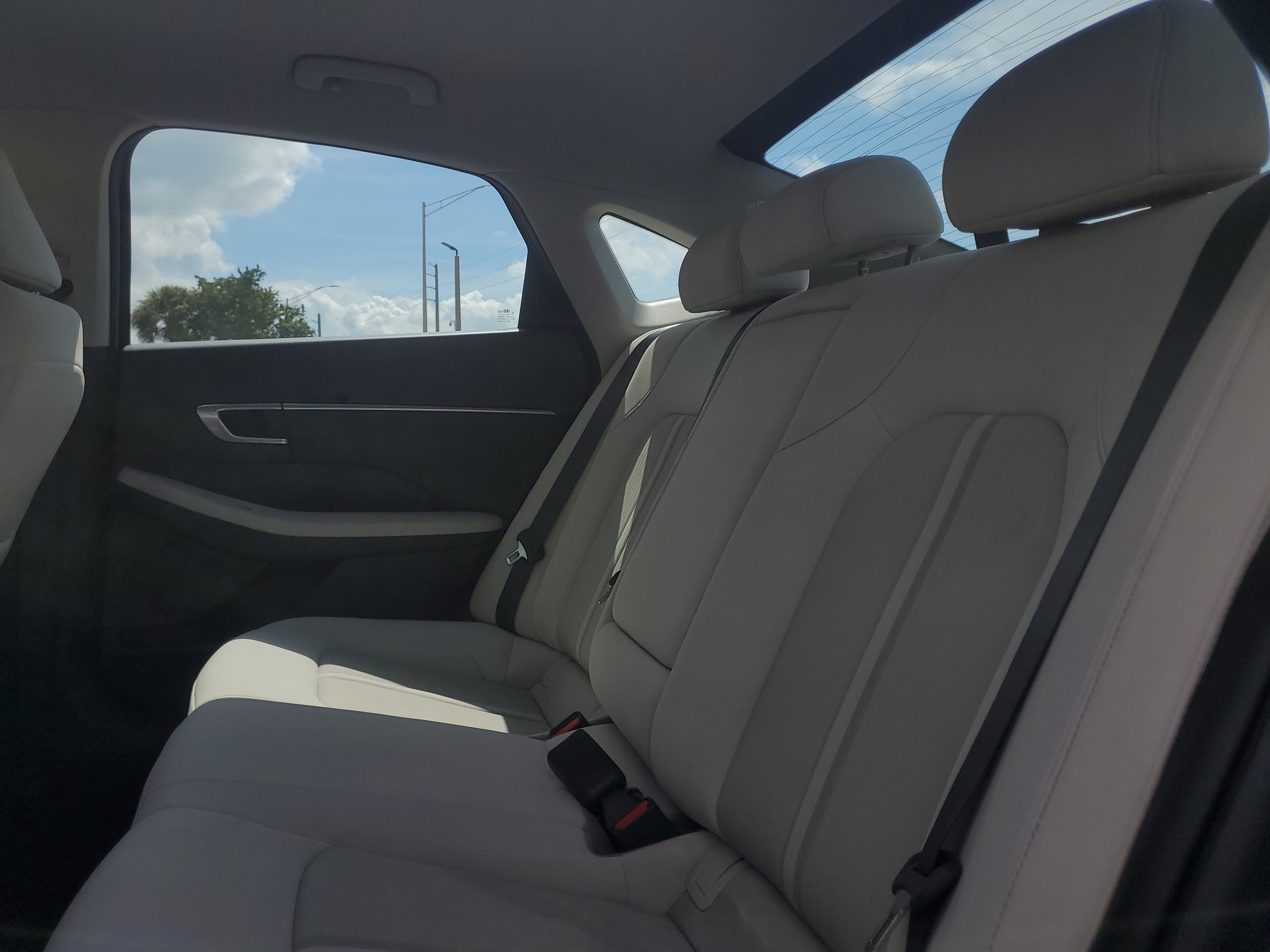 Used 2023 Hyundai Sonata SEL FWD image 12