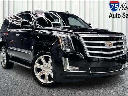 Used 2016 Cadillac Escalade Luxury