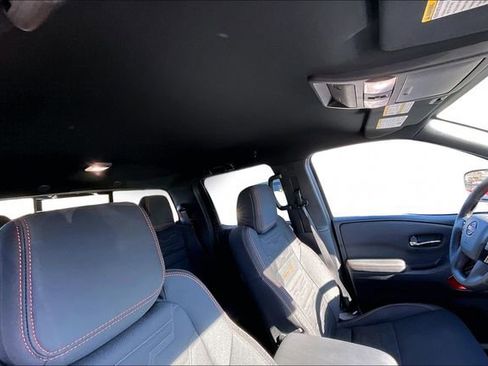 Used 2023 Nissan Frontier PRO-4X w/ Pro Convenience Package image 19