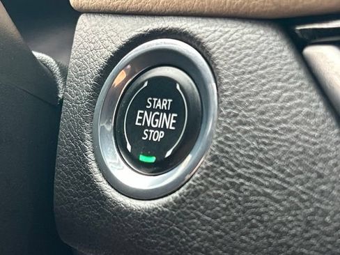 Used 2024 Cadillac XT4 Luxury w/ Cold Weather Package AWD/4WD image 71