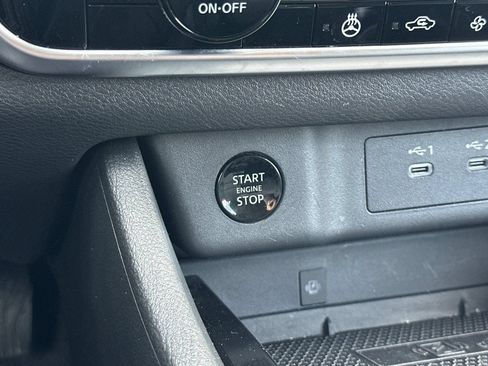 Used 2026 Nissan Rogue SL AWD/4WD image 22