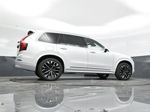 New 2026 Volvo XC90 T8 Plus w/ Protection Package Premier image 31