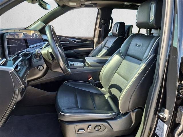 Used 2022 Cadillac Escalade Sport w/ Touring Package AWD/4WD image 12