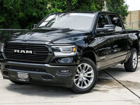 Used 2023 RAM 1500 Laramie AWD/4WD image 11