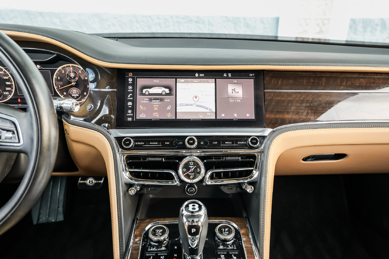 Certified 2022 Bentley Flying Spur V8 AWD/4WD image 32