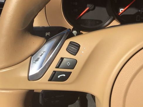 Used 2013 Porsche Boxster image 16