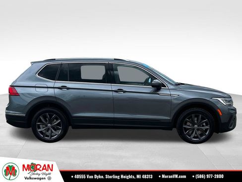 Used 2022 Volkswagen Tiguan SE AWD/4WD image 6