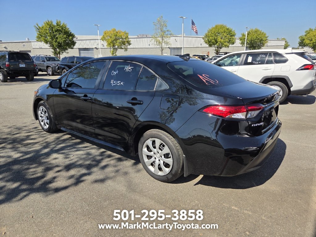 Used 2026 Toyota Corolla LE FWD image 6