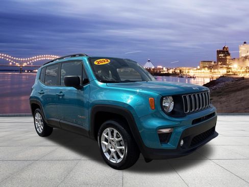 Used 2022 Jeep Renegade Latitude AWD/4WD image 4