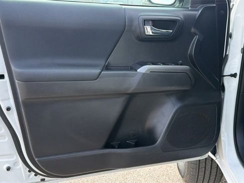 Certified 2023 Toyota Tacoma TRD Off-Road image 15