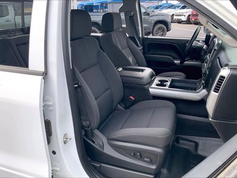 Used 2018 Chevrolet Silverado 1500 LT w/ Texas Edition image 8