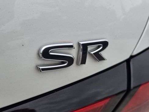 Used 2022 Nissan Altima 2.5 SR FWD image 12