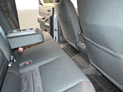 Used 2023 Nissan Frontier PRO-4X w/ Pro Convenience Package AWD/4WD image 29