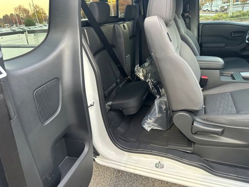 New 2026 Nissan Frontier S image 15