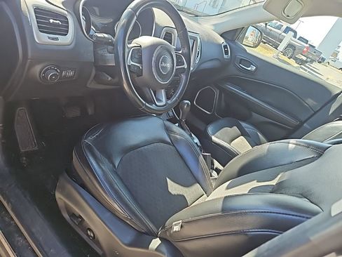 Used 2018 Jeep Compass Latitude w/ Popular Equipment Group image 8