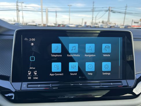 Certified 2025 Volkswagen Atlas Cross Sport SEL Premium R-Line image 16