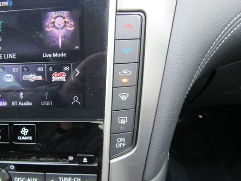 Used 2022 INFINITI Q60 3.0t Luxe w/ Essential Package image 37