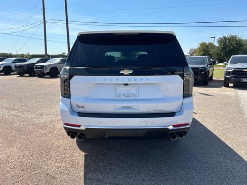 New 2026 Chevrolet Suburban Premier w/ Sun And Tow Package RWD image 5