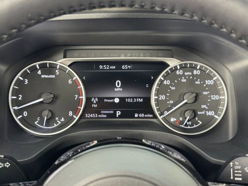 Used 2023 Nissan Rogue SV w/ SV Premium Package image 18