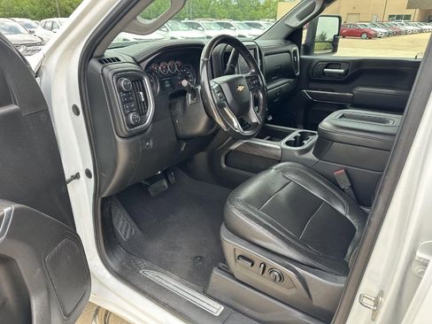 Used 2020 Chevrolet Silverado 2500 LTZ w/ LTZ Convenience Package image 10