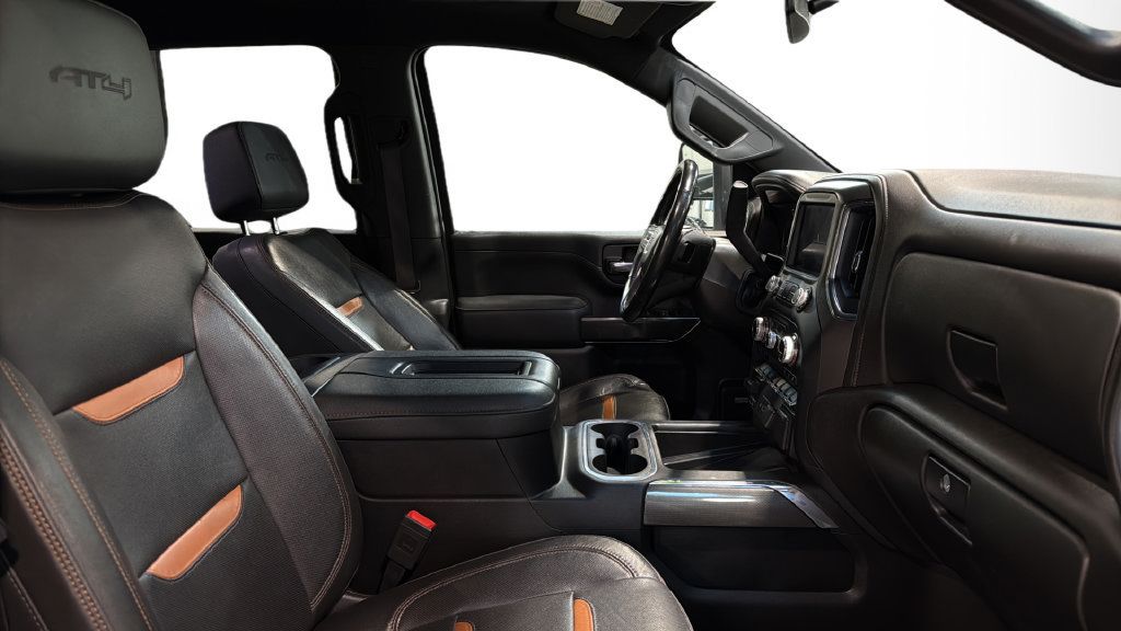 Used 2022 GMC Sierra 3500 AT4 w/ AT4 Preferred Package AWD/4WD image 9