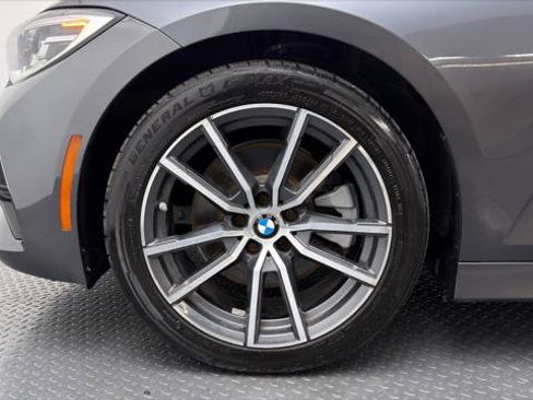 Used 2020 BMW 330i Sedan w/ Convenience Package RWD image 40