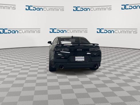 Used 2016 Chevrolet Camaro SS RWD image 7