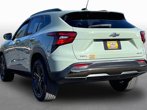 Used 2025 Chevrolet Trax ACTIV w/ Driver Confidence Package image 10