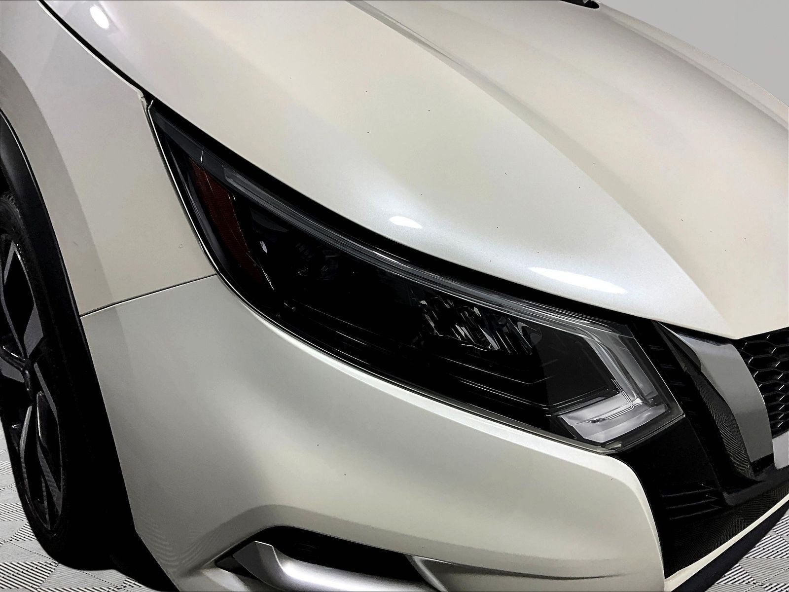 Certified 2022 Nissan Rogue Sport SL w/ Premium Package AWD/4WD image 32