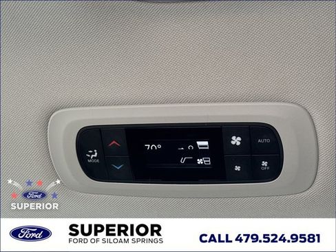 Used 2024 Chrysler Pacifica Touring-L FWD image 20
