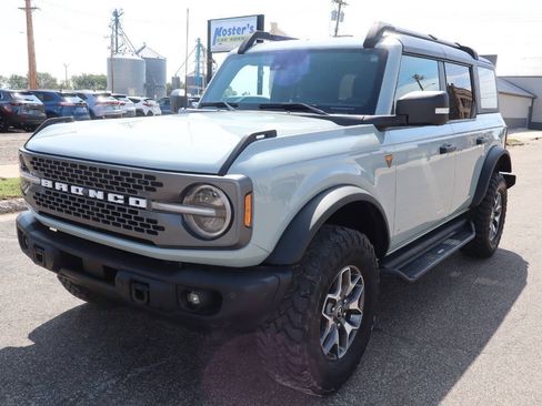 Used 2023 Ford Bronco Badlands AWD/4WD image 1