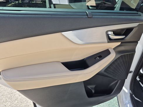 Certified 2023 Acura MDX SH-AWD w/ Technology Package image 16
