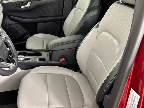 Used 2023 Ford Escape Platinum AWD/4WD image 12