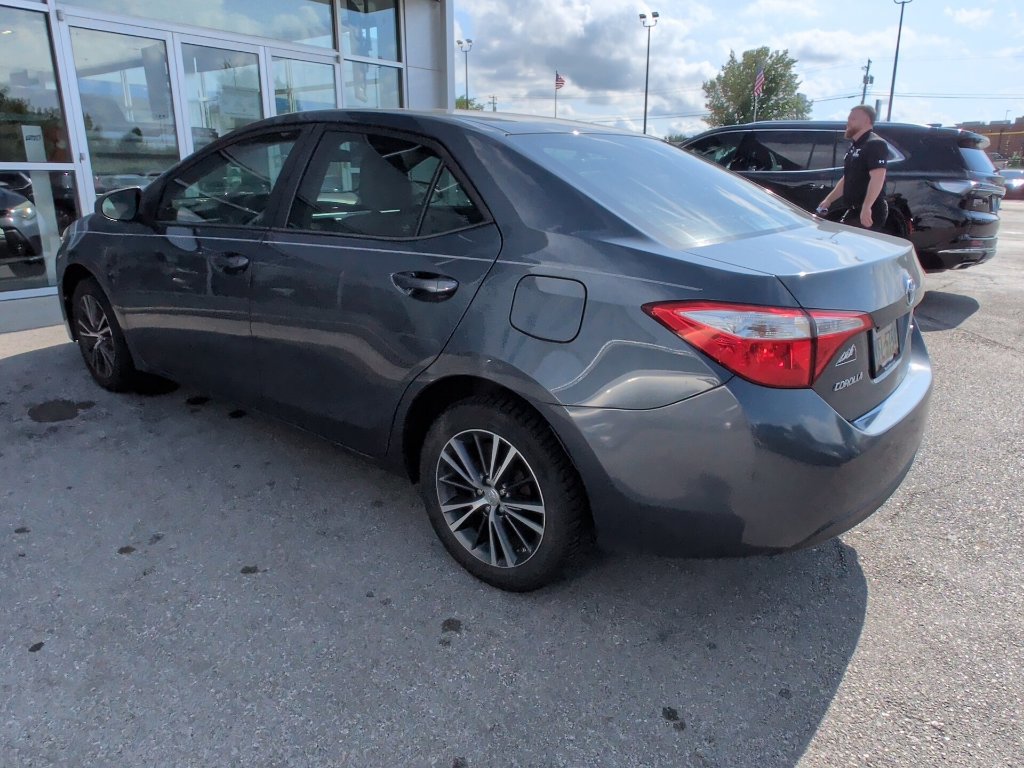 Used 2016 Toyota Corolla LE FWD image 4