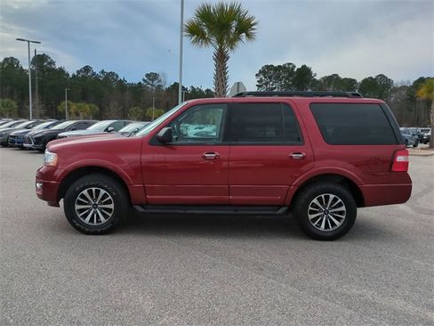 Used 2017 Ford Expedition XLT w/ Equipment Group 201A image 7