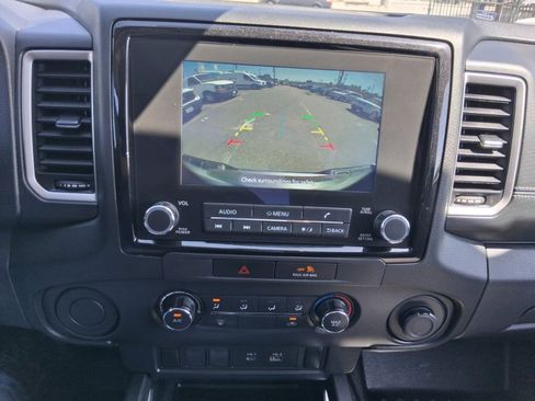 Used 2023 Nissan Frontier SV RWD image 17