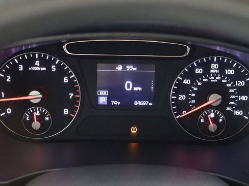 Used 2020 Kia Sorento LX AWD/4WD image 23
