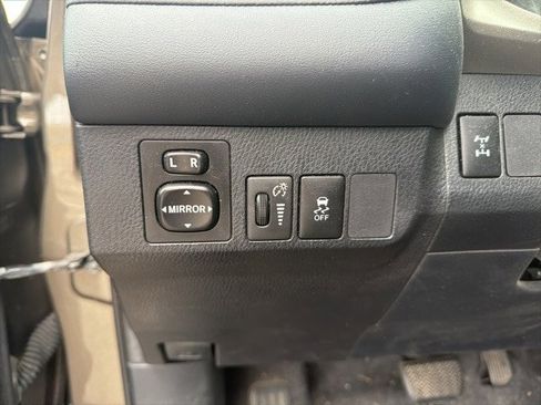 Used 2013 Toyota RAV4 XLE image 8