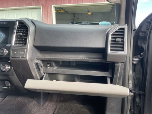 Used 2016 Ford F150 XLT w/ Equipment Group 302A Luxury image 26