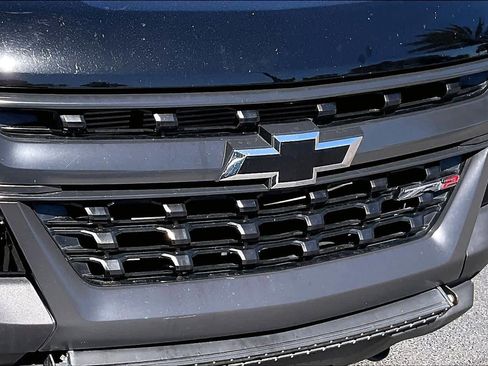 Used 2018 Chevrolet Colorado ZR2 w/ ZR2 Midnight Special Edition image 29