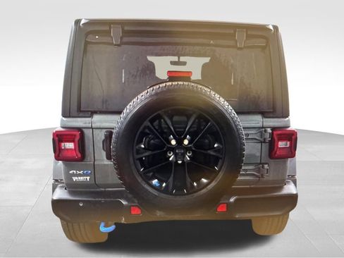 Used 2023 Jeep Wrangler Unlimited Sahara w/ Cold Weather Group image 5