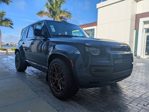 New 2026 Land Rover Defender 110 OCTA image 2